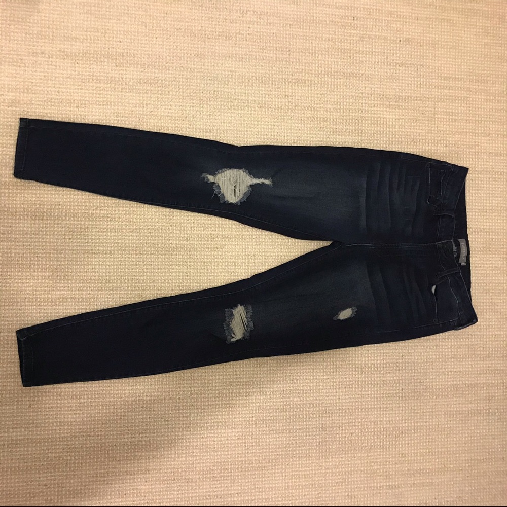 Dark wash comfy jeans!